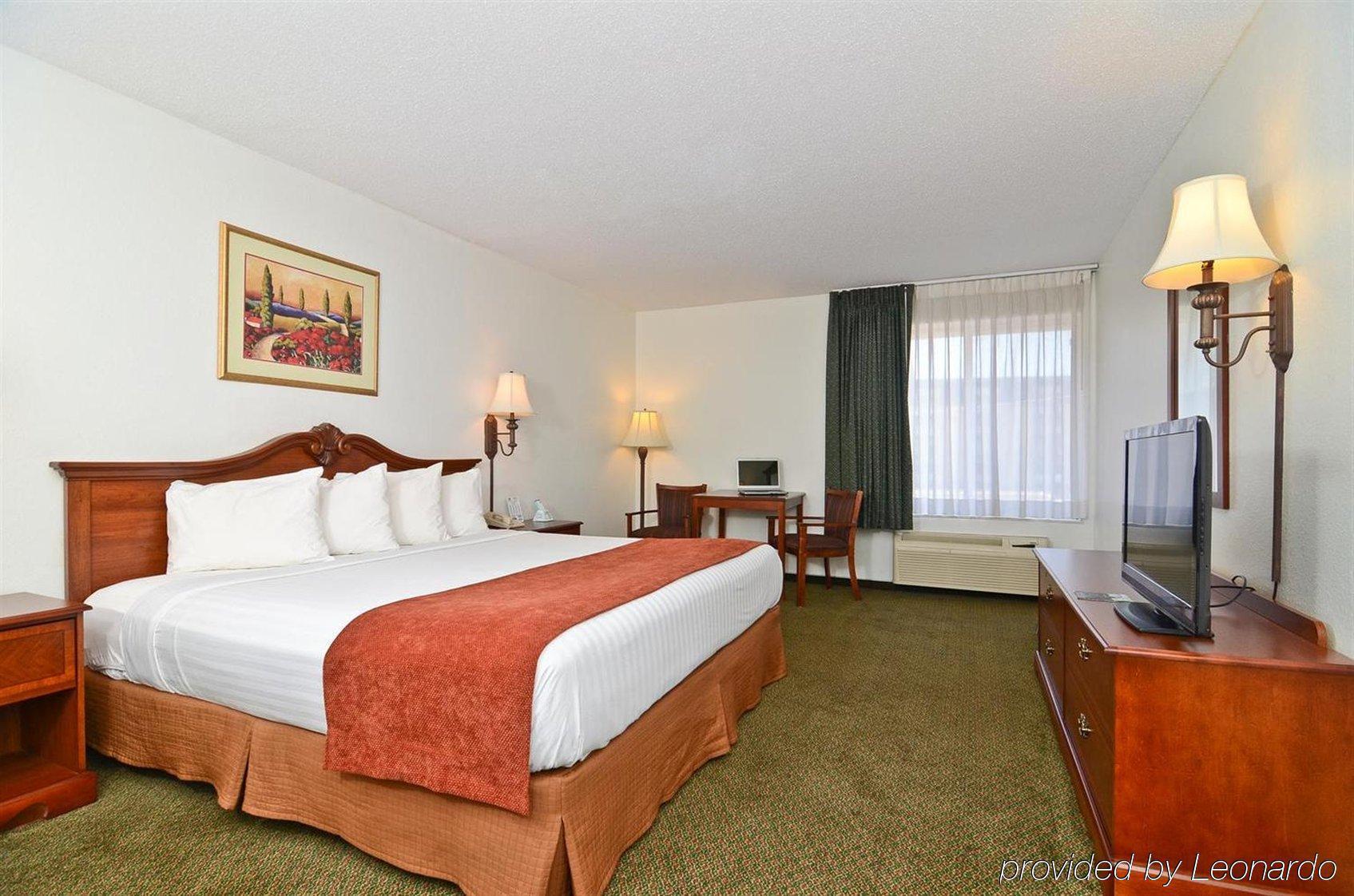 Econo Lodge Inn & Suites Fairview Heights Near I-64 St Louis Chambre photo